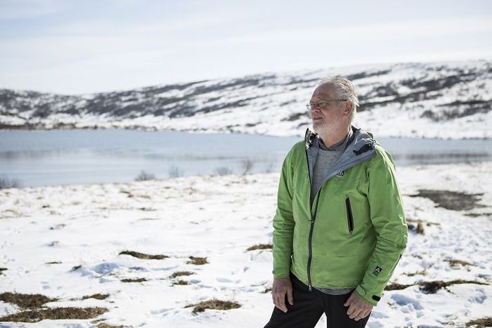 Steinþór varð að stoppa nokkrum sinnum á leið frá Klapparstíg niður í Lækjargötu síðasta sumar en nú ætlar hann að ganga 100 kílómetra næsta mánuðinn. 
