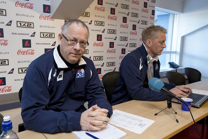 Lars Lagerbäck landsliðsþjálfari og Heimir Hallgrímsson, aðstoðarmaður hans, á blaðamannafundinum í gær.