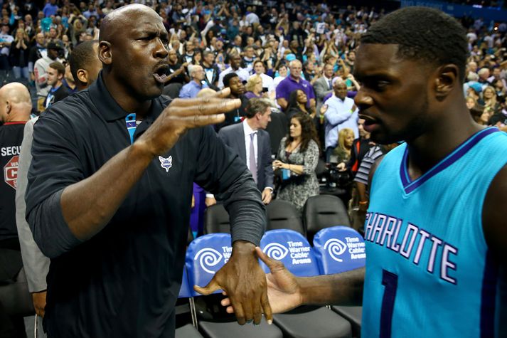 Michael Jordan og Lance Stephenson.