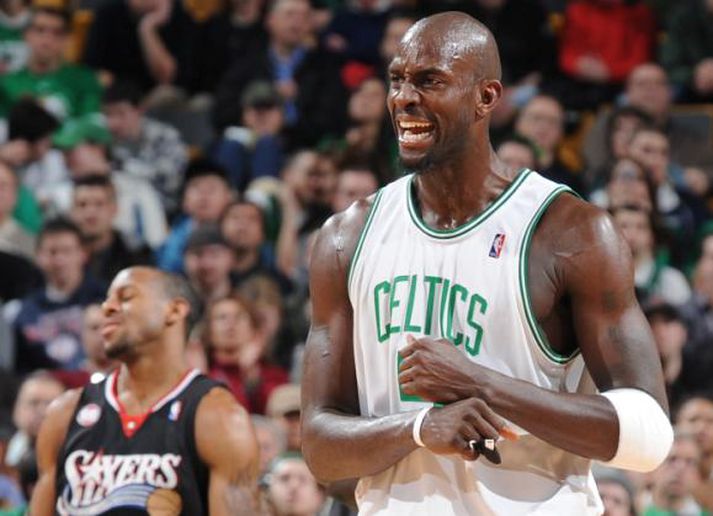 Kevin Garnett leyfði sér að brosa í nótt.