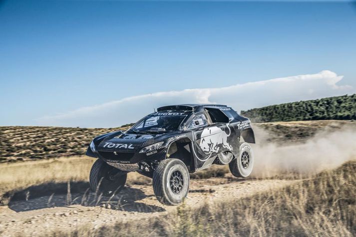 Peugeot 2008 DKR16 ætti að vera fær í flestan sjó í París-Dakar.