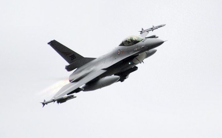 Norsk F-16 herþota.