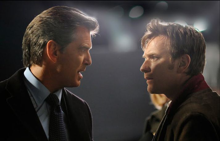 Pierce Brosnan og Ewan McGregor eru þungamiðja myndarinnar.