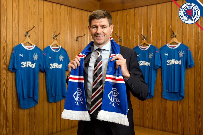 Steven Gerrard byrjar stjóraferilinn hjá Rangers.