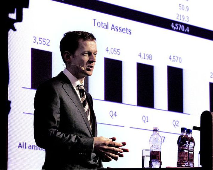 Innra virði hlutafjár í Kaupþingi hefur ekki verið lægra á markaði áður. 