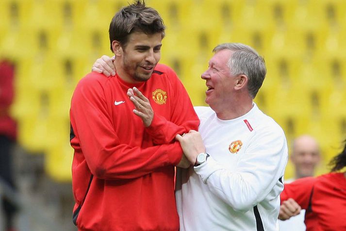 Gerard Pique og Sir Alex á góðri stundu.