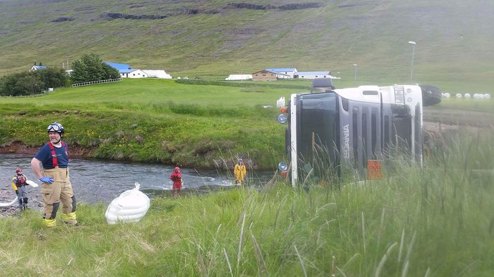 Mikill fjöldi fólks kom að aðgerðum á vettvangi en þeim er að ljúka.