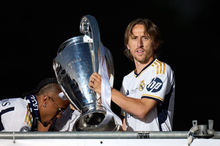 Luka Modric og félagar í Real Madrid eru vanir því að handleika bikarinn eftirsótta. Nú þurfa liðin að takast á við nýtt fyrirkomulag og fleiri leiki.