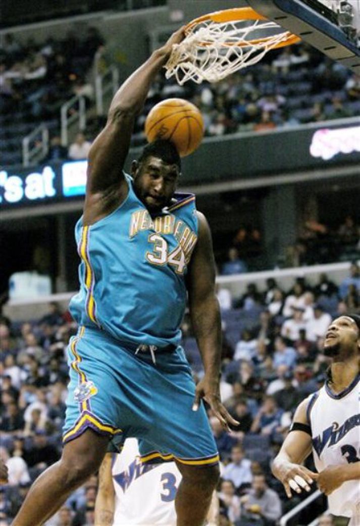 Robert Taylor í leik með New Orleans Hornets. Mynd. / AP