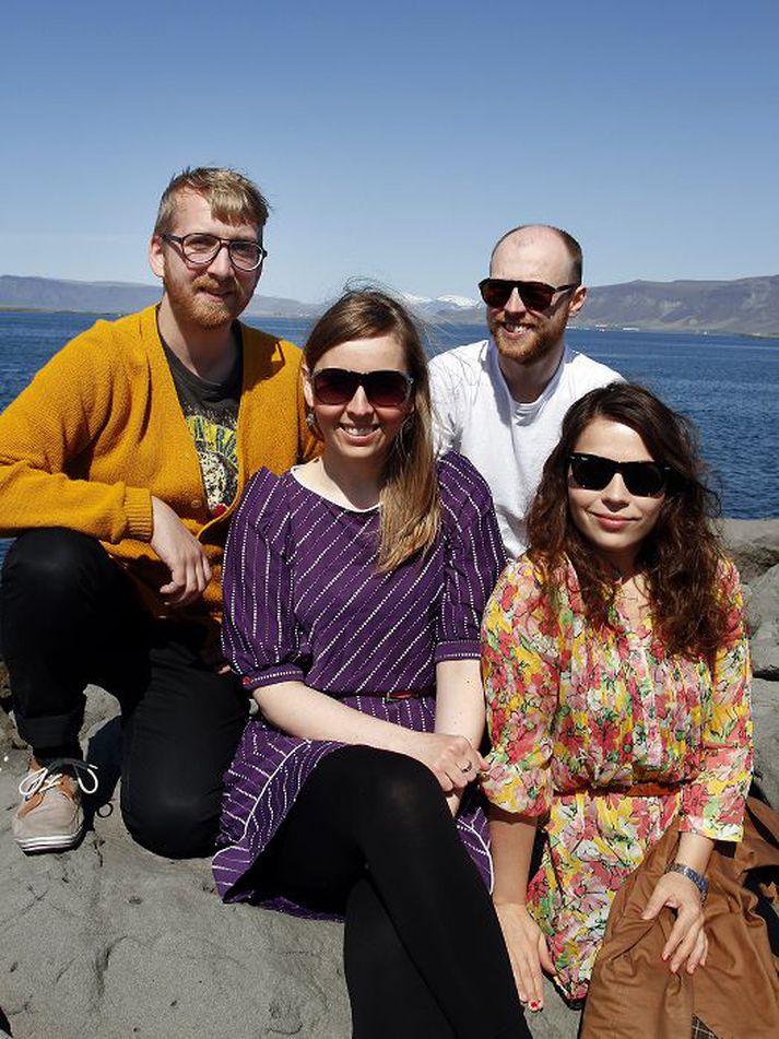 Fjórmenningarnir Björn Þór, Kristín Andrea, Jónína og Hjörtur Matthías standa á bak við tónlistarhátíð á Rauðasandi í júlí. Meðal þeirra sem fram koma eru Lay Low, Snorri Helgason og Low Roar.