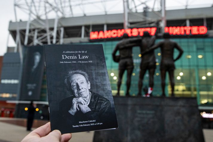 Manchester United goðsögnin Denis Law var jarðaður í dag.