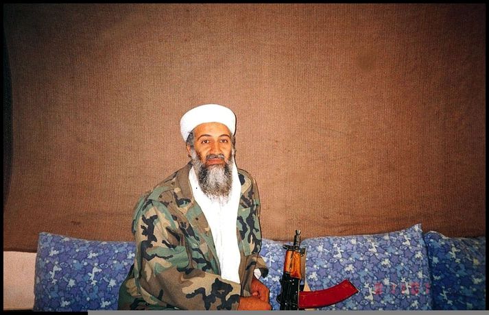 Osama Bin Laden árið 2001.