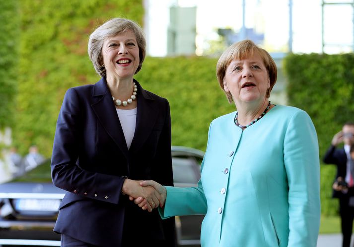 Theresa May og Angela Merkel í Berlín.