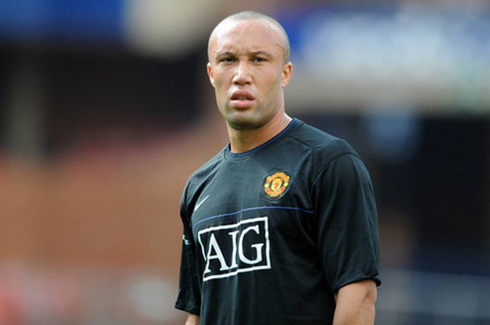 Mikael Silvestre er kominn til Arsenal.