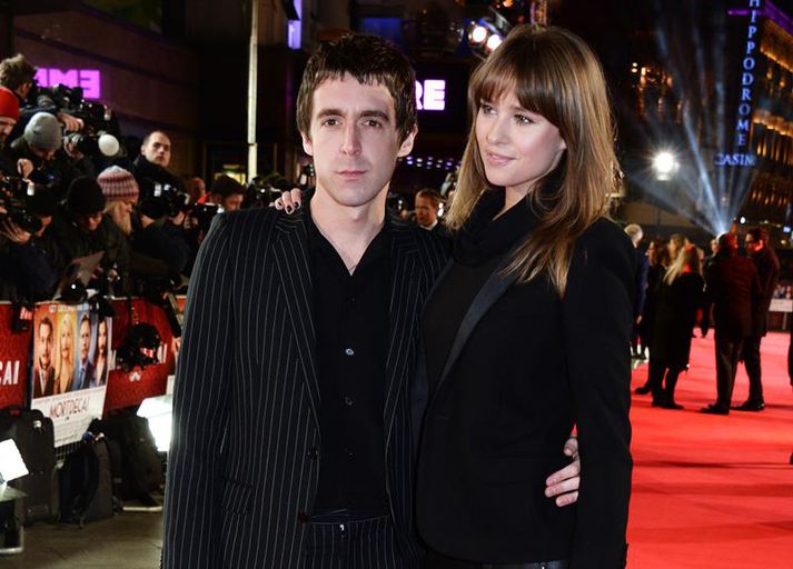 Tinna og Miles Kane á rauða dreglinum.