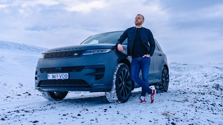 Tork gaurinn er mættur með þátt nr. 2 á Vísi en þar prufukeyrir hann Range Rover Sport PHEV p460e sem er tengiltvinnbíll. Bíllinn fær heldur betur góða umsögn.