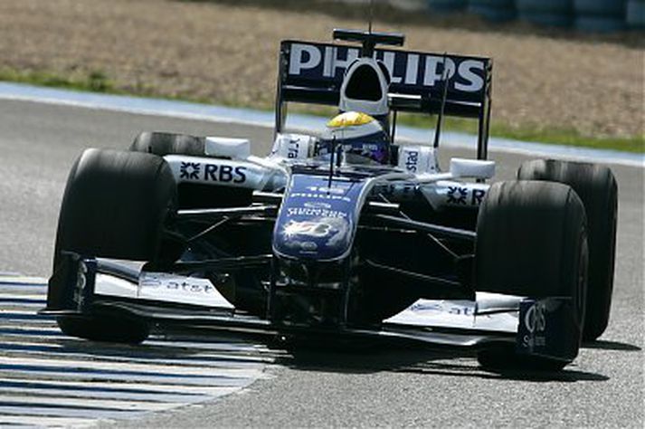 Nico Rosberg sem býr í Mónakó var með besta tíma á seinni æfingu keppnisliðaí dag.