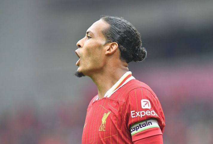 Liverpool FC v AFC Bournemouth - Premier League LIVERPOOL, ENGLAND - SEPTEMBER 21: Liverpool's Virgil van Dijk during the Premier League match between Liverpool FC and AFC Bournemouth at Anfield on September 21, 2024 in Liverpool, England. (Photo by Dave Howarth - CameraSport via Getty Images)