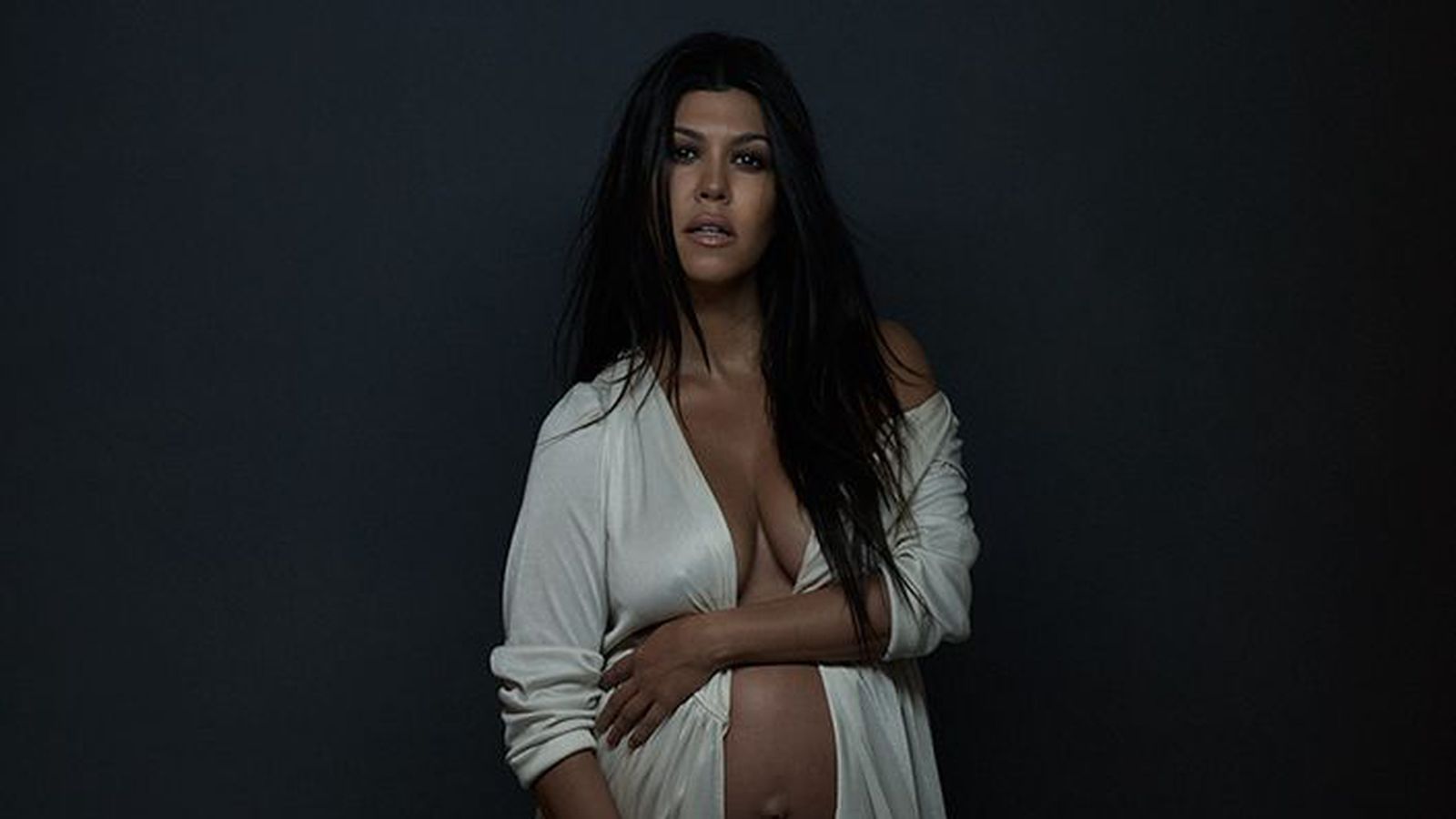 Kourtney Kardashian Fakes