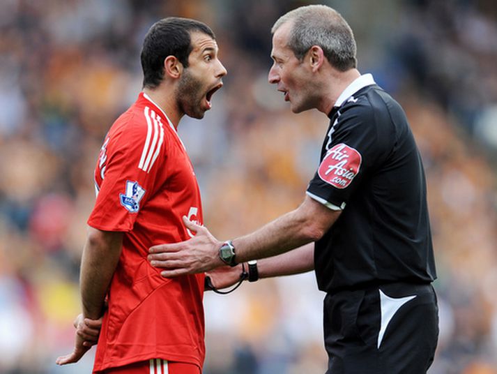 Javier Mascherano, leikmaður Liverpool, verður stundum svolítið æstur á vellinum.