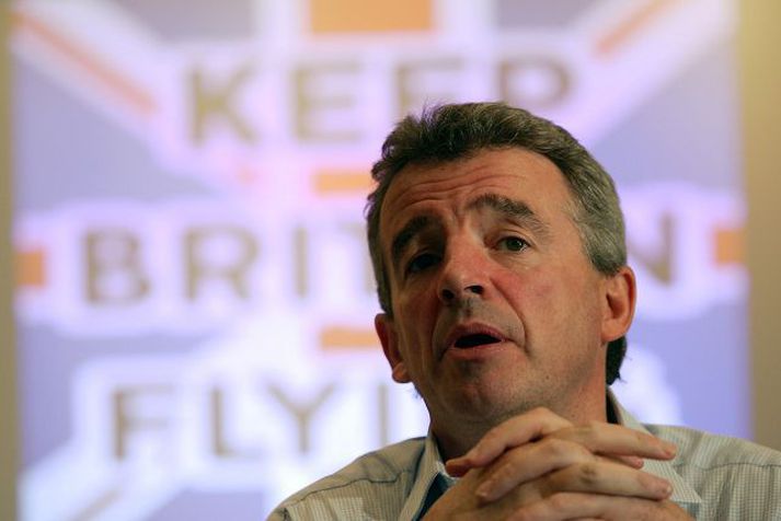 Brýnir stjórnvöld Michael O‘Leary, forstjóri Ryanair, á blaðamannafundi í London á föstudag.