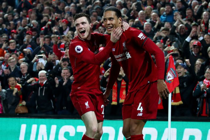 Andrew Robertson hefur verið magnaður í vinstri bakvarðarstöðunni hjá Liverpool. Hér fagnar hann marki með Virgil van Dijk.