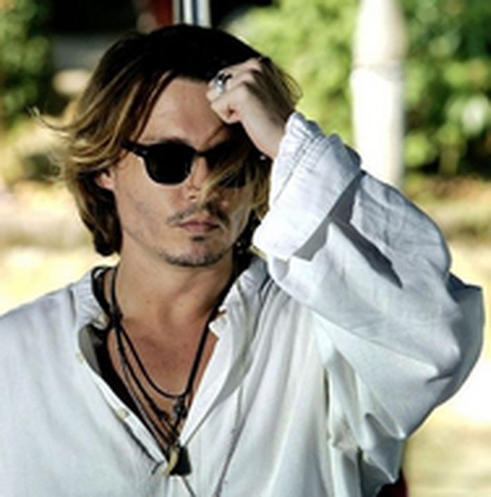 Johnny Depp er álitinn einn skrýtnasti leikarinn í Hollywood en virtur leikari engu að síður.
