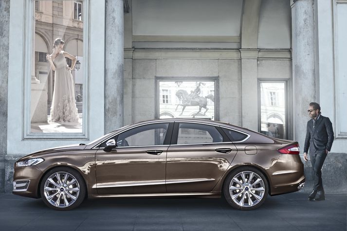 Ford Mondeo Vignale.