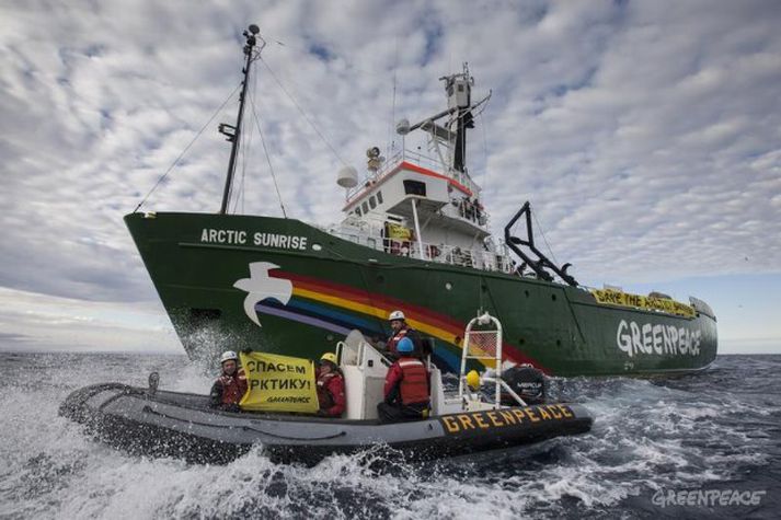 Skip Greenpeace, Arctic Sunrise.