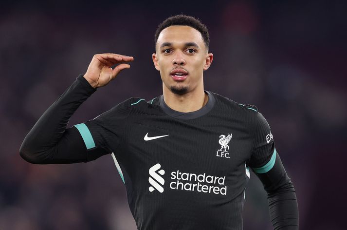 Tent Alexander Arnold skoraði eitt marka Liverpool í gær gegn West Ham