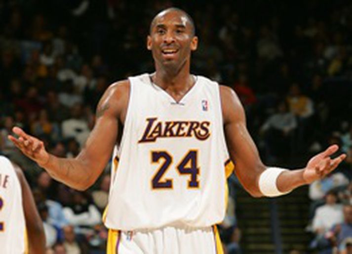 Kobe Bryant og félagar mæta Philadelphia 76ers í kvöld