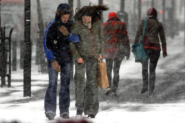 Fólk Í fyrra sneri fjórðungur kvartana til umboðsmanns Alþingis að töfum á afgreiðslu mála hjá stjórnvöldum. Fréttablaðið/Vilhelm