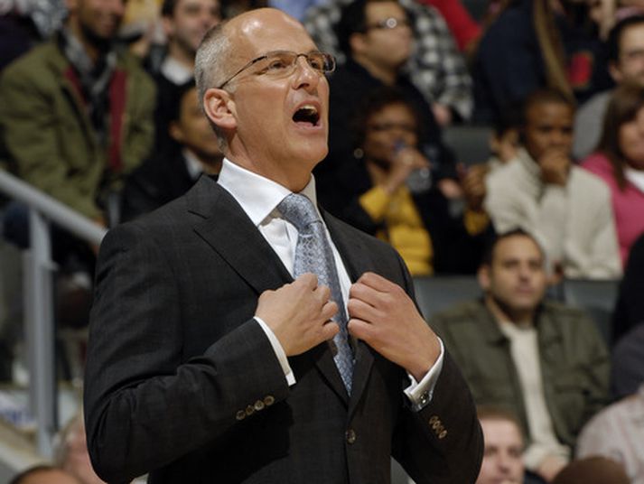 Jay Triano verður þjálfari Toronto í NBA-deildinni.