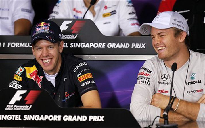 Sebastian Vettel og Nico Rosberg voru meðal ökumanna á fréttamannafundinum í Singapúr í dag.