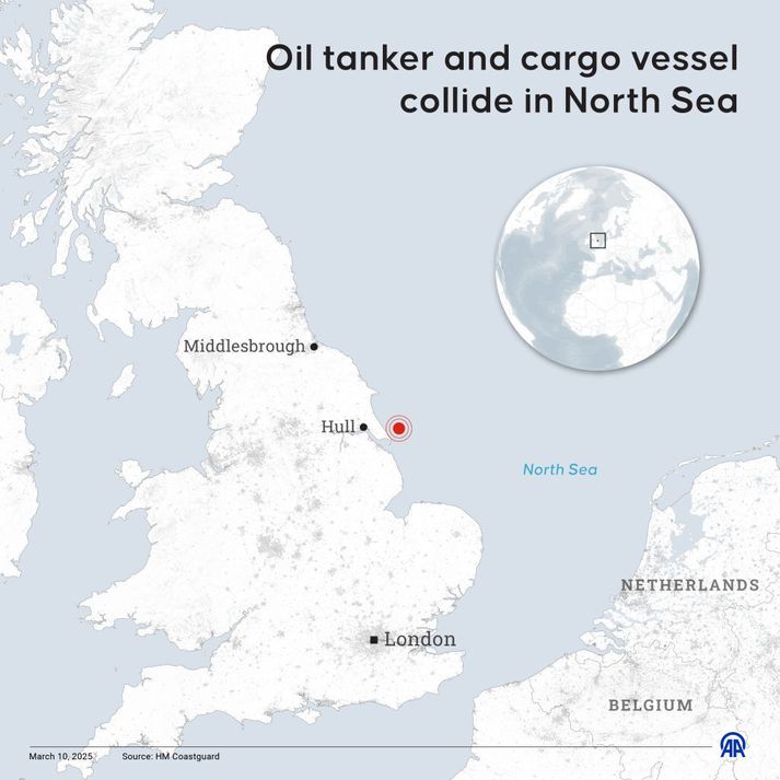 Kort sem sýnir staðsetningu áreksturs flutningaskipanna undan ströndum Hull á austurströnd Englands.