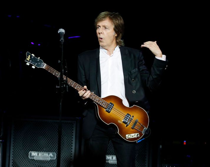Paul McCartney leysir rækilega frá skjóðunni í viðtalinu.