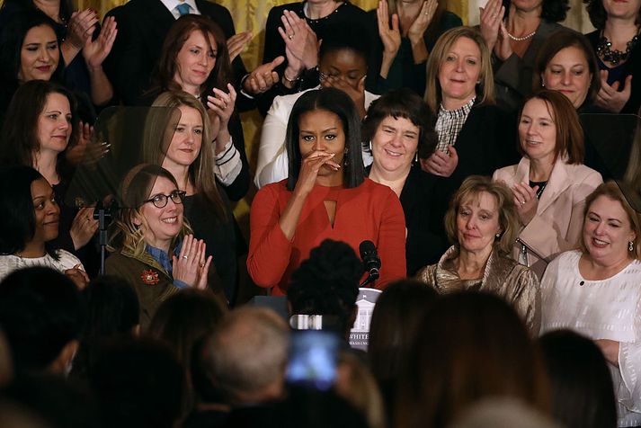 Michelle Obama barðist gegn tárum við lok ræðu sinnar.