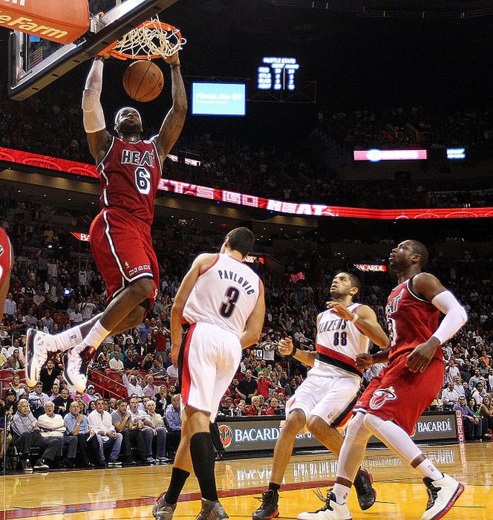 Lebron James er í miklum ham með Miami Heat þessa dagana.