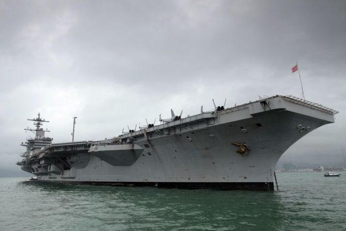 Flugmóðurskiptið USS Carl Vinson.