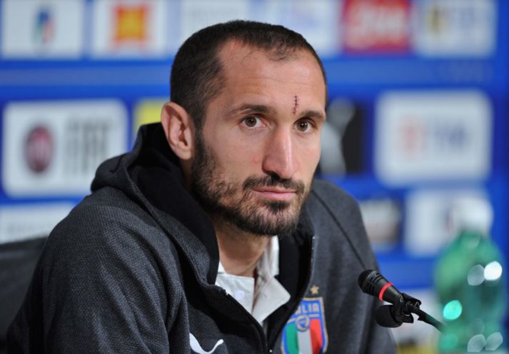 Giorgio Chiellini er ekki hrifinn af þeim áhrifum sem leikstíll Peps Guardiola hefur haft á ítalska varnarmenn.