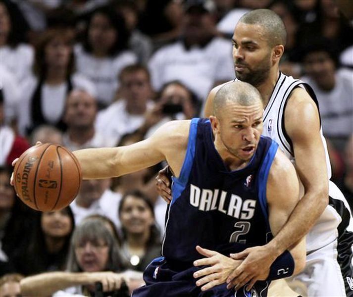 Kidd er hér í baráttu við Tony Parker í umræddum leik