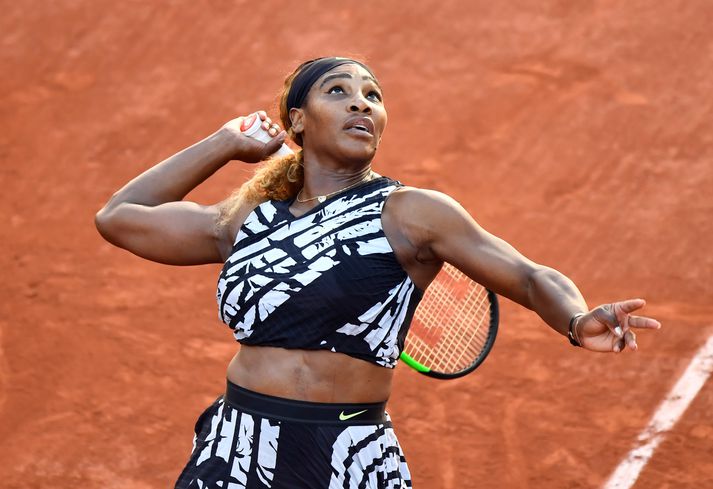 Serena Williams er í 63. sæti á lista Forbes yfir tekjuhæsta íþróttafólk heims.