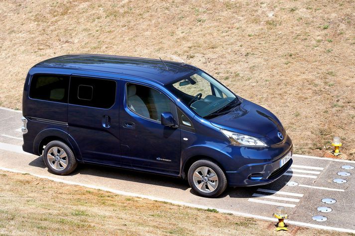 Nissan e-NV200 tekur 7 manns í sæti.