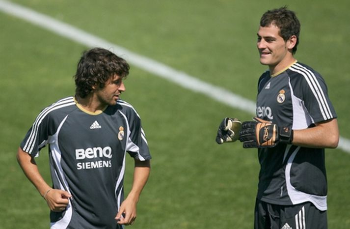 Raul og Iker Casillas á æfingu hjá Real Madrid.