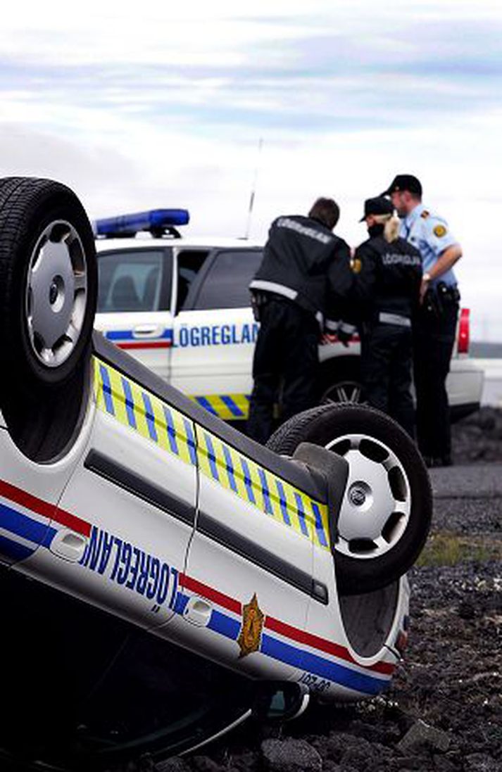 Lenda í ýmsu Störf lögreglumanna eru krefjandi andlega og líkamlega en laun þeirra endurspegla það ekki.
