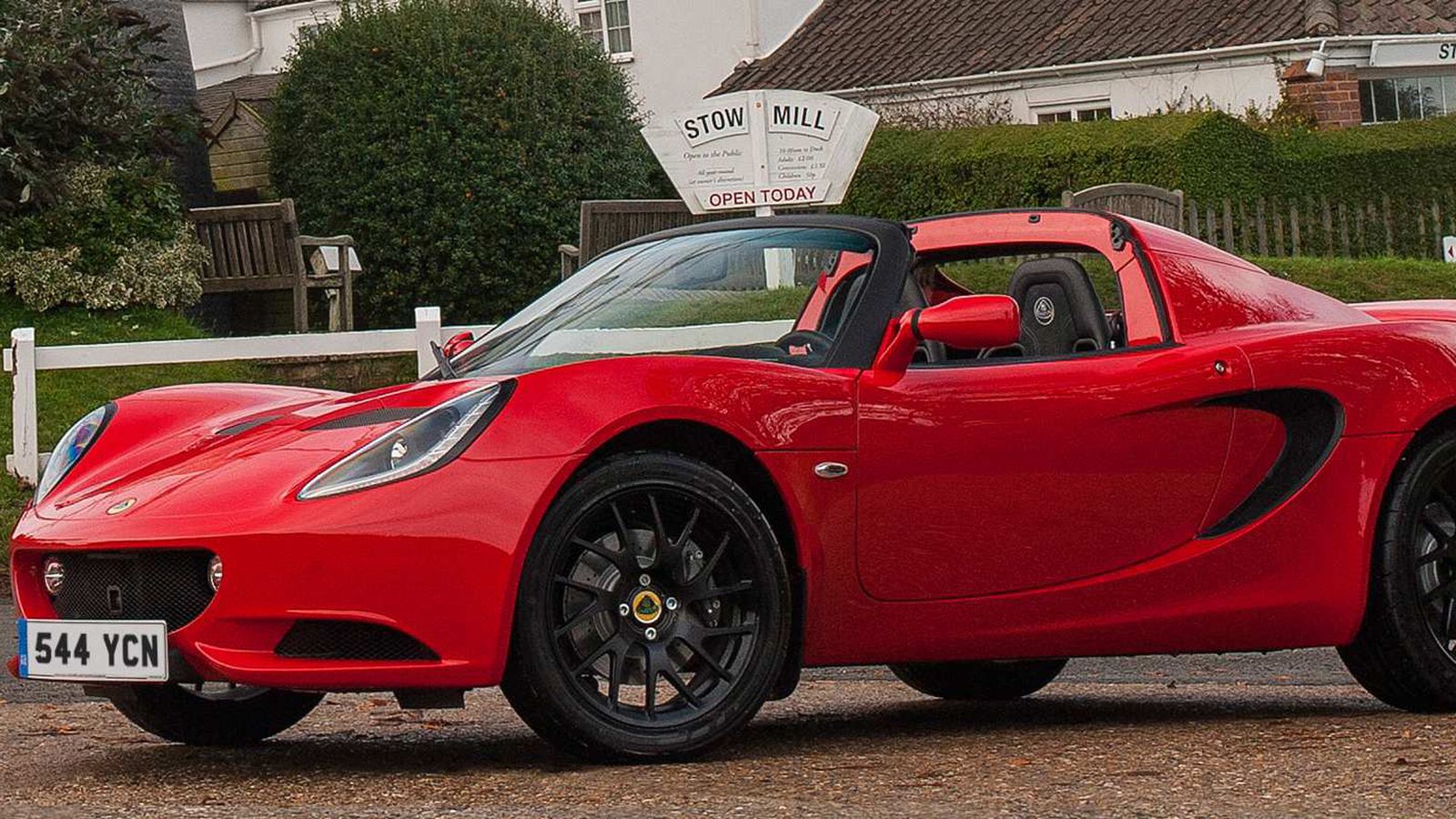 Lotus Elise Sport 220