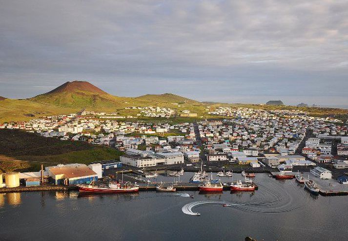 Vestmannaeyjar er eitt þeirra sveitarfélaga þar sem sorpbrennslustöð er haldið úti. Mynd/ Óskar.