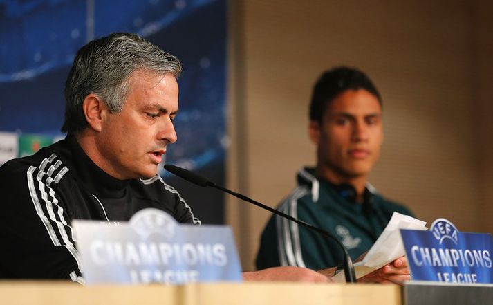 Mourinho og Varane eru þeir voru báðir hjá Real.