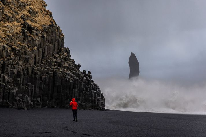 Gera má ráð fyrir snörpum vindhviðum víða á Suðausturlandi.