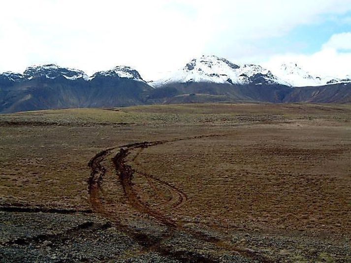 Óðinn segir LV og LLÍ vera hlynnt banni við utanvegaakstri en frumvarpið gangi of langt inná eignarréttinn.